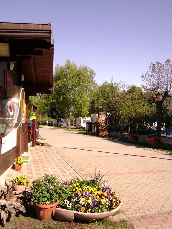 Camping Parisi Baveno Exteriör bild
